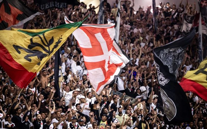 Esporte - Justiça decide que Vasco e Boca vão jogar no Maracanã